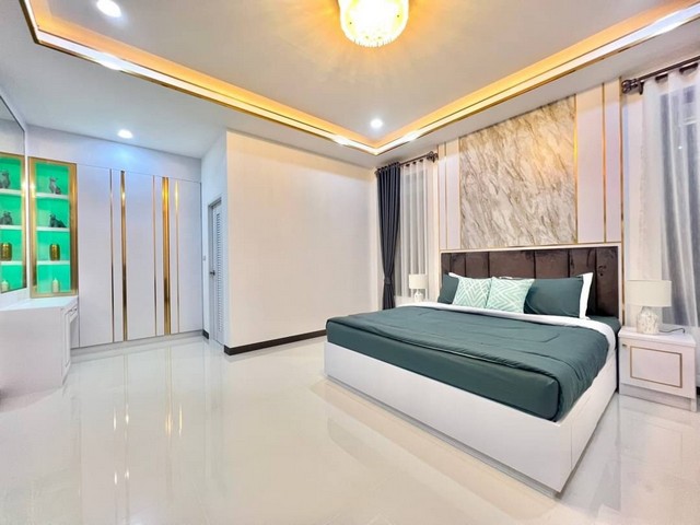 LV52079 ขาย บ้านพูลวิลล่าสร้างใหม่ ชั้นเดียว MODERN LUXURY POOL VILLA ฟังชั่นครบ สระว่ายน้ำและสวนขนาดใหญ่