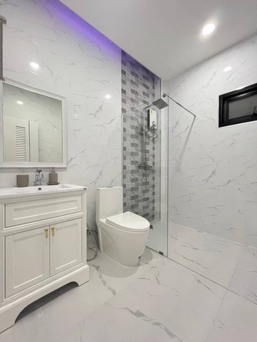 LV52079 ขาย บ้านพูลวิลล่าสร้างใหม่ ชั้นเดียว MODERN LUXURY POOL VILLA ฟังชั่นครบ สระว่ายน้ำและสวนขนาดใหญ่