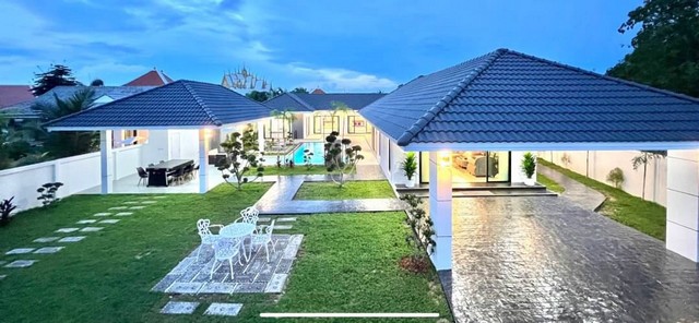 LV52079 ขาย บ้านพูลวิลล่าสร้างใหม่ ชั้นเดียว MODERN LUXURY POOL VILLA ฟังชั่นครบ สระว่ายน้ำและสวนขนาดใหญ่
