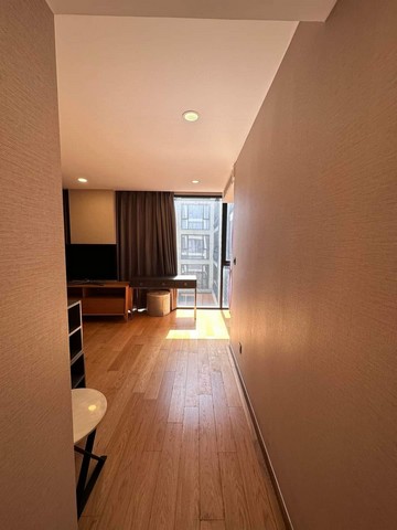 ให้เช่า Klass Langsuan Condo ใกล้ Bts ชิดลม 2 ห้องนอน 2 ห้องน้ำ พื้นที่ 73 ตร.ม ชั้น 4 วิวเมือง