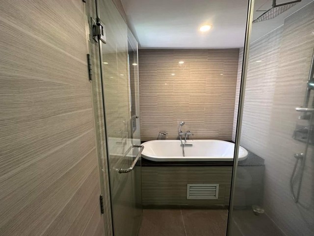 ให้เช่า Klass Langsuan Condo ใกล้ Bts ชิดลม 2 ห้องนอน 2 ห้องน้ำ พื้นที่ 73 ตร.ม ชั้น 4 วิวเมือง