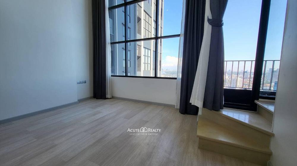 ขาย คอนโด Knightsbridge Prime Sathorn ห้องแบบ Duplex เพดาน สูง 4.2 เมตร