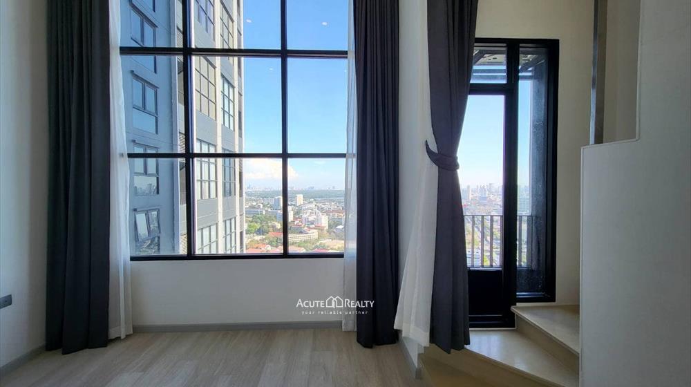 ขาย คอนโด Knightsbridge Prime Sathorn ห้องแบบ Duplex เพดาน สูง 4.2 เมตร