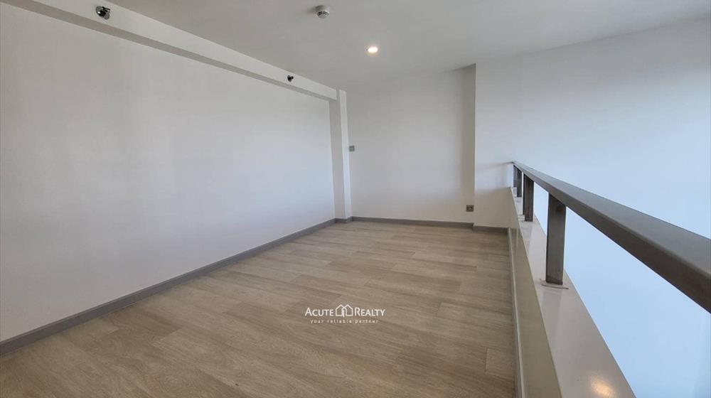 ขาย คอนโด Knightsbridge Prime Sathorn ห้องแบบ Duplex เพดาน สูง 4.2 เมตร