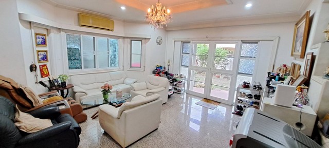 ขายด่วน บ้านเดี่ยว 2 ชั้น  ม.นันทวัน วัชรพล : 112.6 ตร.ว. 310 ตร.ม., 4 ห้องนอน 4 ห้องน้ำ