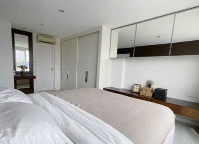 The Bangkok Sathorn-Taksin  2 ห้องนอน 2 ห้องน้ำ ติด BTS กรุงธนบุรี