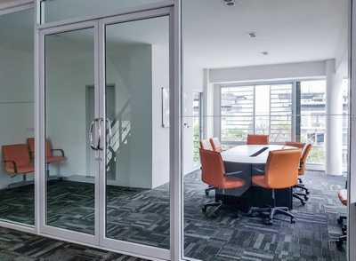 OFFICE FOR RENT   B square พระราม 9-เหม่งจ๋าย ว่างพร้อมอยู่  ซ. สหการประมูล