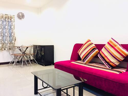 ขายทาวน์โฮม 2 ชั้น หัวหิน โครงการ Lavallee Town 1 ราคา 2.5 ล้าน ใกล้แหล่งชุมชน ตลาดนัด