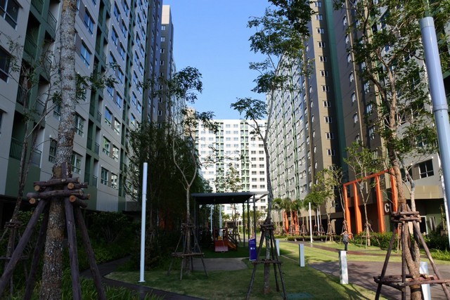 ให้เช่าลุมพินี พาร์ค นวมินทร์ ศรีบูรพา แบบ 1 ห้องนอน ใกล้เดอะมอลล์ บางกะปิด