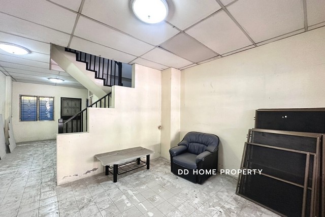 ขายหมู่บ้านนันทิชา1 ไทรน้อย หน้าบ้านหันทางทิศตะวันตกเฉียงใต้ (DD001312)
