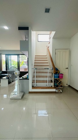 บ้าน โกลเด้นเพรสทีจสุขาภิบาล5 58 ตร.วา 10900000 บ. ใกล้ ทางด่วน จตุโชติ ราคาเดียวจัดให้หนักมาก บ้านเดี่ยว 3ชั้นพร้อมพักอาศัย การคมนาคมสะดวก