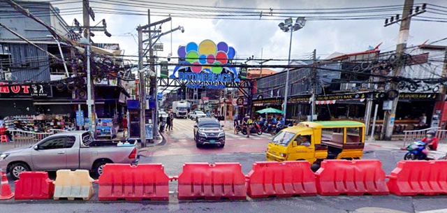 หาดป่าตอง 2-4 คูหา 6นอน 10แอร์ 10ห้องน้ำ ระเบียง ถนนคนเดิน โรบินสัน จังซีลอนให้เช่า-ขาย 3ชั้น