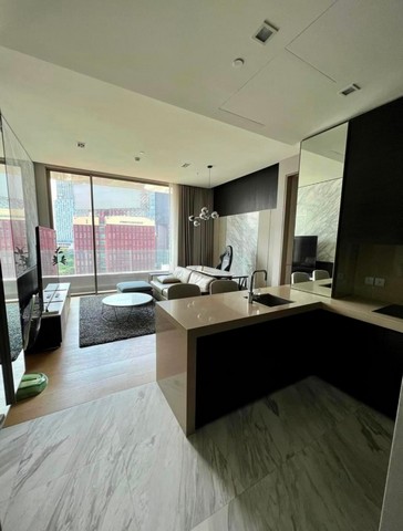 ว่างให้เช่า ศาลาแดง วัน สนใจต่อรองราคา @condo9000 (มี@ด้วย)