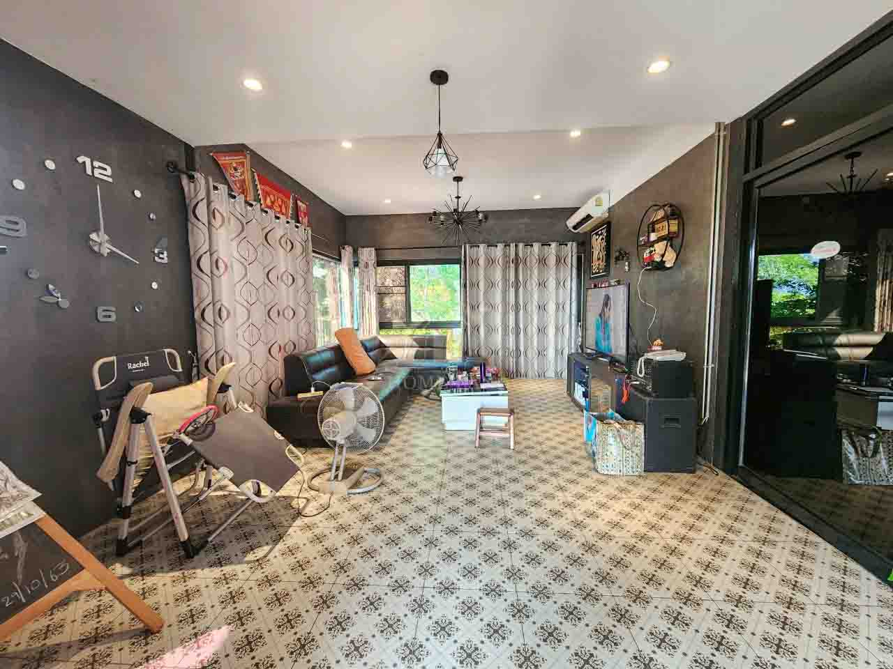 ที่ดิน บ่อกุ้ง พร้อม บ้านเดี่ยว 2 ชั้น ใกล้ตัวเมืองฉะเชิงเทรา