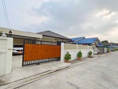 JJ211   ขาย บ้านเดี่ยว หมู่บ้านตอรวมโชค ถนนโชคชัย4 ซอย54 แยก4 ซอย16