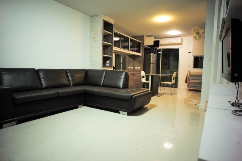 ขายทาวน์โฮม 3 ชั้น เฟอร์ครบพร้อมอยู่ Town Plus เกษตร-นวมินทร์ คลองลำเจียก เหมาะทำโฮมออฟฟิศ ใกล้ Central EastVille (AH-N1288)