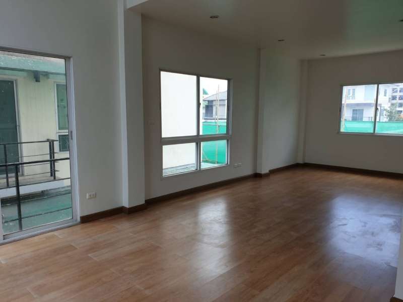 ขายทาวน์โฮม 4 ชั้น ลาดพร้าว วังหิน 78