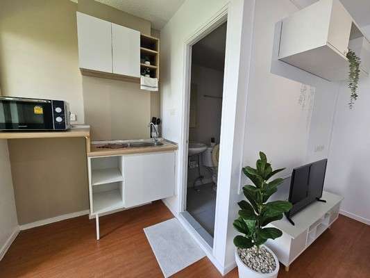 CONDO. ลุมพินี คอนโดทาวน์ ร่มเกล้า – สุวรรณภูมิ Lumpini Condotown Romklao – Suvarnabhumi 1090000 บ. 1 นอน 1 ห้องน้ำ 21SQ.METER ไม่ไกลจาก ถนน ร่มเกล้า, แยกต่างระดับร่มเกล้า, กรุงเทพ ชลบุรี สายใหม่ ราคาไม่แรง กรุงเทพ