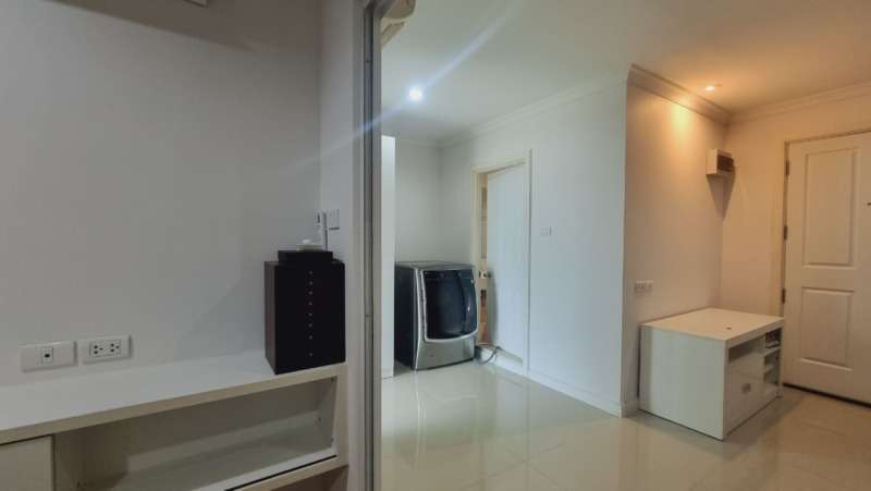 คอนโดมิเนียม ลุมพินี เพลส พระราม 9 – รัชดา Lumpini Place Rama IX – Ratchada 1 BR 2890000 BAHT ไม่ไกลจาก MRT พระราม 9 ทำเลเด่น กรุงเทพ