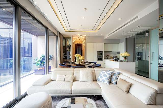 Luxury 2 bedroom condo for rent at Vittorio Sukhumvit 39, near BTS Phrom Phong
