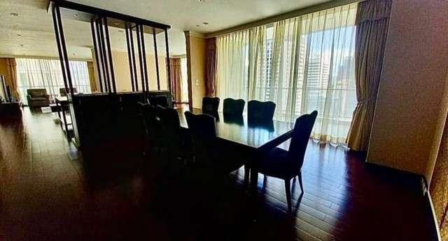 4 Bedroom Unit for Rent at The Park Chidlom, near BTS Chit Lom & MRT Si Lom