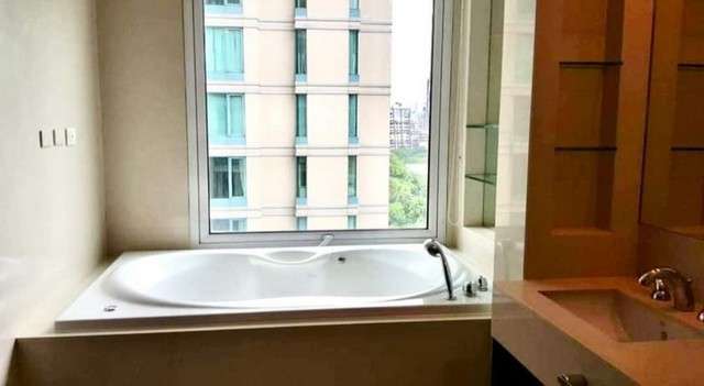 4 Bedroom Unit for Rent at The Park Chidlom, near BTS Chit Lom & MRT Si Lom