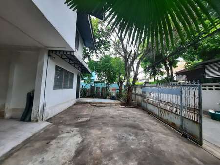 ขายที่ดินพร้อมสิ่งปลูกสร้าง ซอยเพชรเกษม 68 แยก 22 แขวงบางแคเหนือ  เขตบางแค  กรุงเทพ