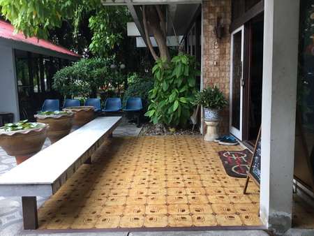 ที่ดินพร้อมบ้าน 1 หลัง เนื้อที่ 182 ตารางวา ตำบลบางกระสอ อำเภอเมืองนนทบุรี จ.นนทบุรี