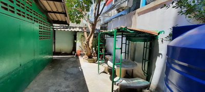 อาคารพาณิชย์ พร้อมกิจการ ตำบลรังสิต อำเภอธัญบุรี จ.ปทุมธานี