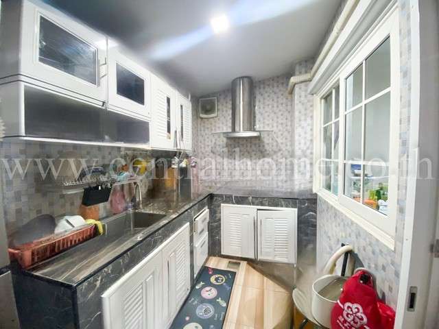 ทาวน์โฮม โกลเด้น ทาวน์ 2 ลาดพร้าว – เกษตรนวมินทร์ หลังมุม ใกล้ MRT บางกะปิ