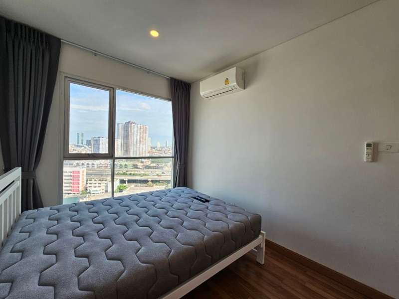 For Rent : ลุมพินี เพลส รัชดา-สาธุ  ค่าเช่า 10,000 บาท รูปแบบ 1 ห้องนอน พร้อมอยู่  สนใจรีบทักทันที