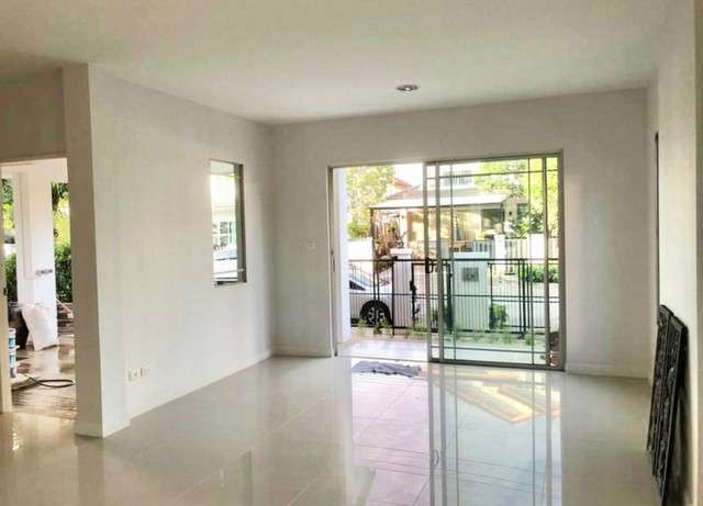 LV52160 ให้เช่า บ้านเดี่ยว 2 ชั้น 2-Storey Detached house หมู่บ้านมัณฑนา อ่อนนุช – วงแหวน 2  Manthana Onnut – Wongwaen 2