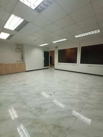ให้เช่าบ้านเดี่ยว หมู่บ้าน มณียา ถนนประดิษฐ์มนูญธรรม เลียบด่วน รามอินทรา ใกล้ ตลาดนัดเลียบด่วน