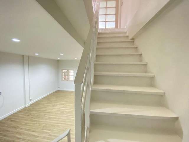 KM177 For Sale ขาย ทาวน์เฮาส์ 2 ชั้น สุขุมวิท64 รีโนเวทใหม่ทั้งหลัง ใกล้ทางด่วน