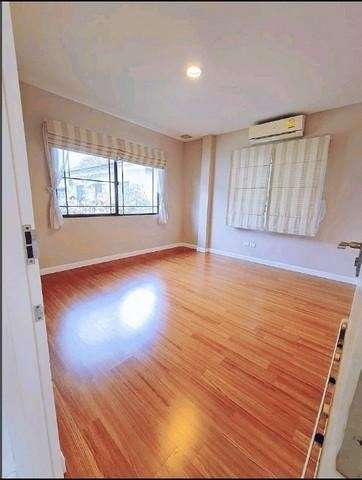 บ้านเดี่ยว 2ชั้น หมู่บ้านมัณฑนา เลค วัชรพล สุขาภิบาล5 สายไหม ใกล้ทางด่วน จตุโชติ