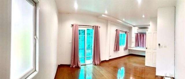ขายให้เช่า บ้านเดี่ยว 2ชั้น หมู่บ้านเดอะ วิลล่า รัตนาธิเบศร์ ท่าอิฐ นนทบุรี ใกล้ BTS สายสีม่วง