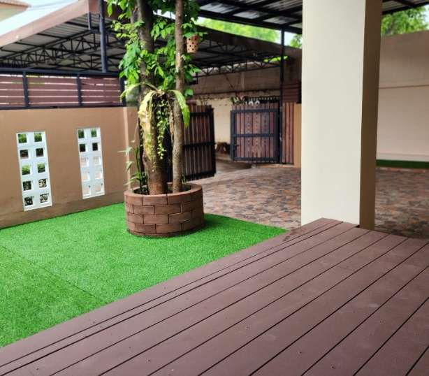 ขายบ้านเดี่ยว 2 ชั้น หมู่บ้านภัทรนิเวศน์  ถนนกรุงเทพ-ปทุม เนื้อที่ 50 ตรว มี 4ห้องนอน 3 ห้องน้ำ