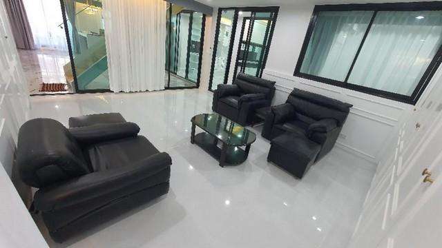ให้เช่าบ้านเดี่ยว 2ชั้น  ลาดพร้าว โชคชัย4 ขนาด 5 ห้องนอน 5 ห้องน้ำ พื้นที่ใช้สอย 300 ตรม. เนื้อที่ 100ตารางวา เหมาะทำโฮมออฟฟิศและพักอาศัย