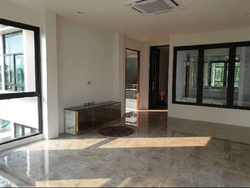 6602-691 ขาย บ้าน โชคชัยสี่ 54 พร้อมเครื่องใช้ไฟฟ้า ใกล้เซ็นทรัลอีสวิล เฟอร์บิ้วอิน 4นอน สระว่ายน้ำ