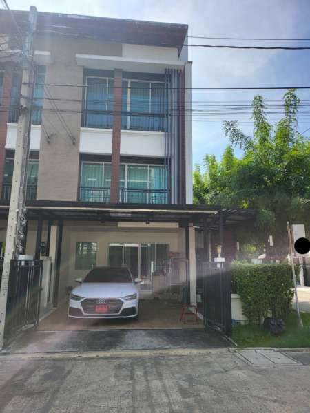 6603-010 ขาย ทาวน์โฮม บ้านกลางเมือง โชคชัย 4รัชดา ลาดพร้าว 3 ห้องนอน