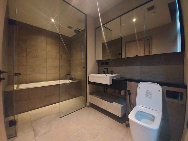 คอนโดให้เช่าใกล้MRTเพชรบุรี 2 ห้องนอน ห้องกว้างมาก วิวสวย ลมเย็นไม่ร้อน