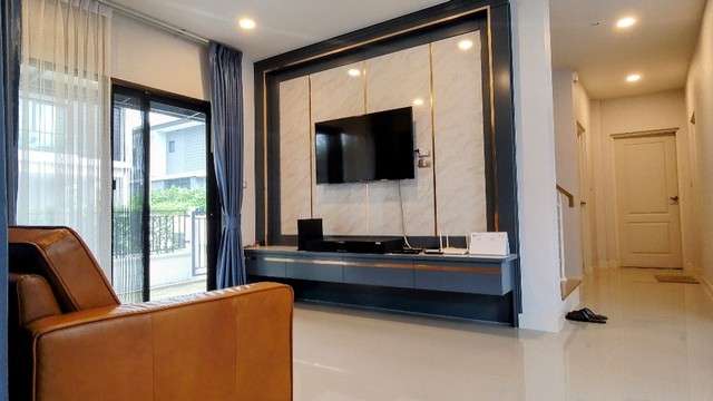 ขายบ้านเดี่ยวโครงการ : หมู่บ้านเซนโทร รามอินทรา-จตุโชติ กรุงเทพมหานคร