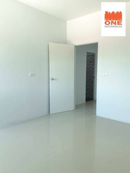 ขายบ้านเดี่ยว บ้านใหม่ หมู่บ้านกรรณสูต ริเวอร์วิลล์ ติดแม่น้ำท่าจีน สวนสาธารณะส่วนกลางพื้นที่เกือบ 10 ไร่ อ.นครชัยศรี จ.นครปฐม