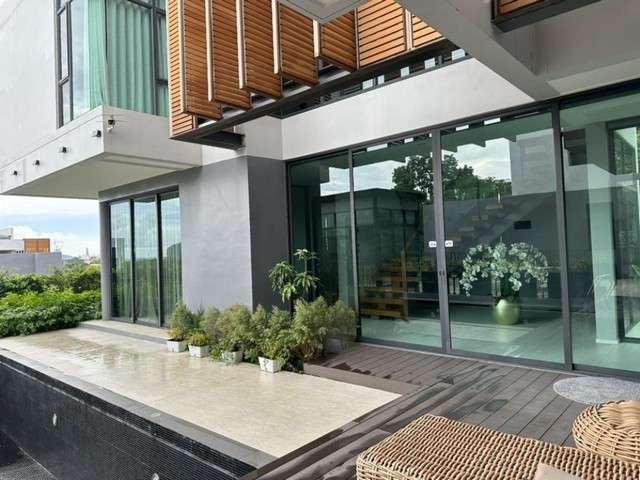 รหัสC5703 ให้เช่าบ้านเดี่ยวพร้อมสระว่ายน้ำส่วนตัว 7ห้องนอน บางละมุง ชลบุรี ตกแต่งสวยพร้อมอยู่