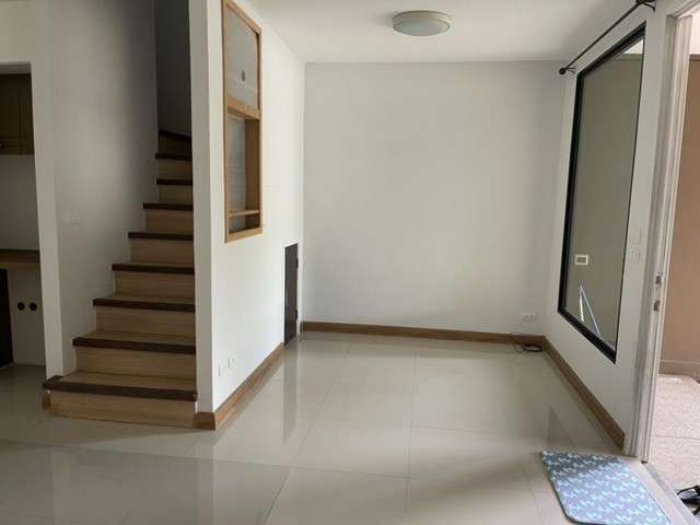รหัสC5704 ให้เช่าทาวน์เฮ้าส์ 2ชั้น หมู่บ้านเออร์บาโน  Urbano ถนนรามคำแหง ซอยรามคำแหง94