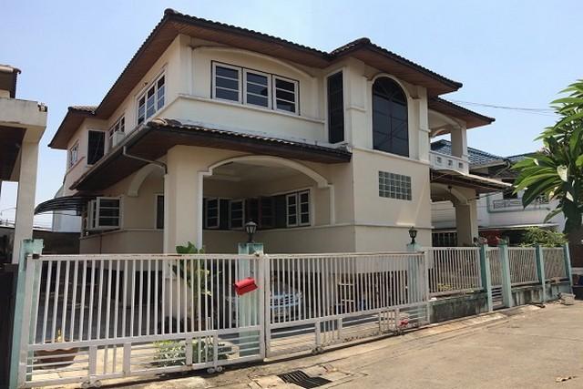 HR 5703 ให้เช่าบ้านเดี่ยว 2 ชั้น ซอยลาดพร้าววังหิน ย่านลาดพร้าว โชคชัย 4