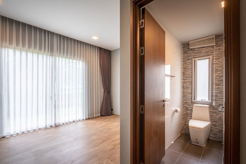 ขาย – บ้านมือสองตกแต่งใหม่ โครงการ Perfect Master Piece บ้านหลังมุม ติดถนนทางเข้าโครงการ