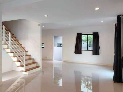 WW77  ขาย หมู่บ้านดีไลท์ บางนา-ศรีนครินทร์ ถนนศรีนครินทร์  ซอยอัมพร