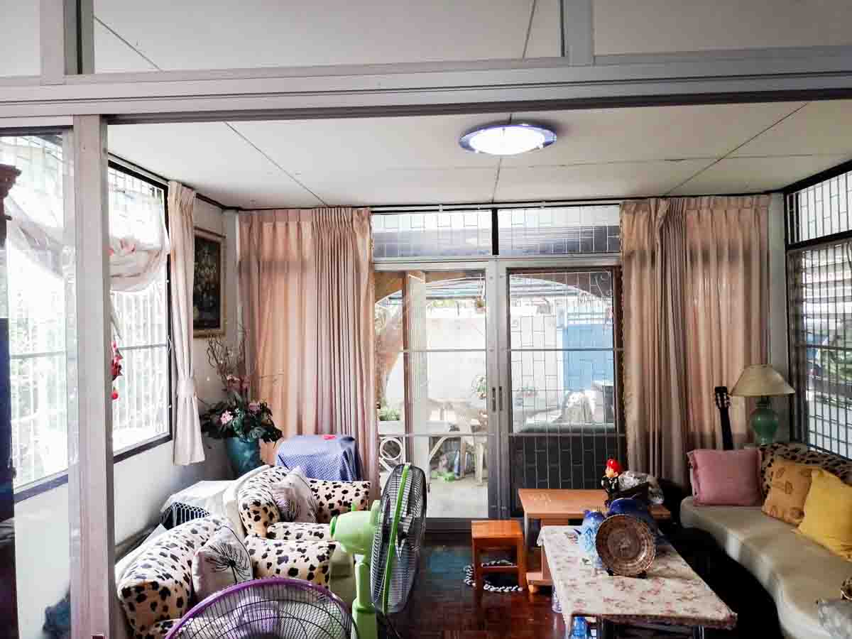 บ้านเดี่ยว 2 ชั้น ซอยจรัญสนิทวงศ์ 75 หลังมุม ใกล้ MRT บางบำหรุ