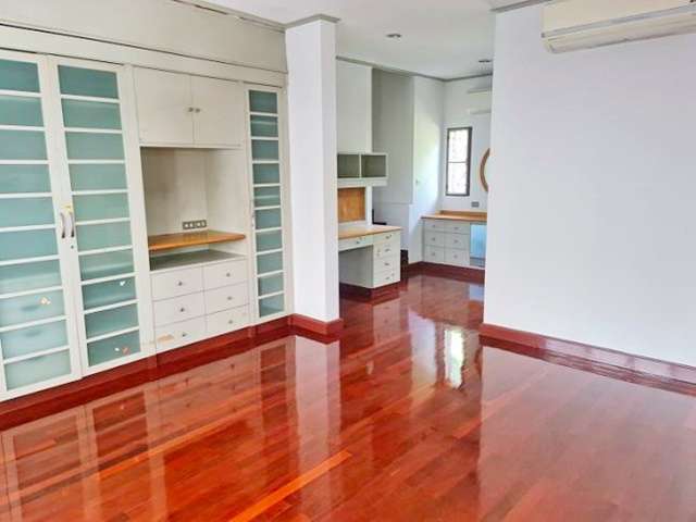 ให้เช่าบ้านใหญ่หรู MRTภาวนา 110 ม. ลาดพร้าว42-46 โชคชัย4  8จอดรถ  รัชดา 420 ตร.ม. 150ตรว.เลียบด่วน รพ.เปาโล